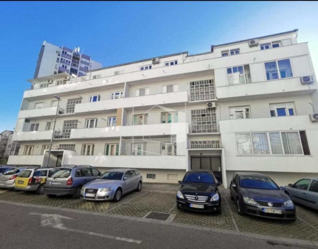 2 Bedroom Centre Apartment Ποντγορίτσα Εξωτερικό φωτογραφία